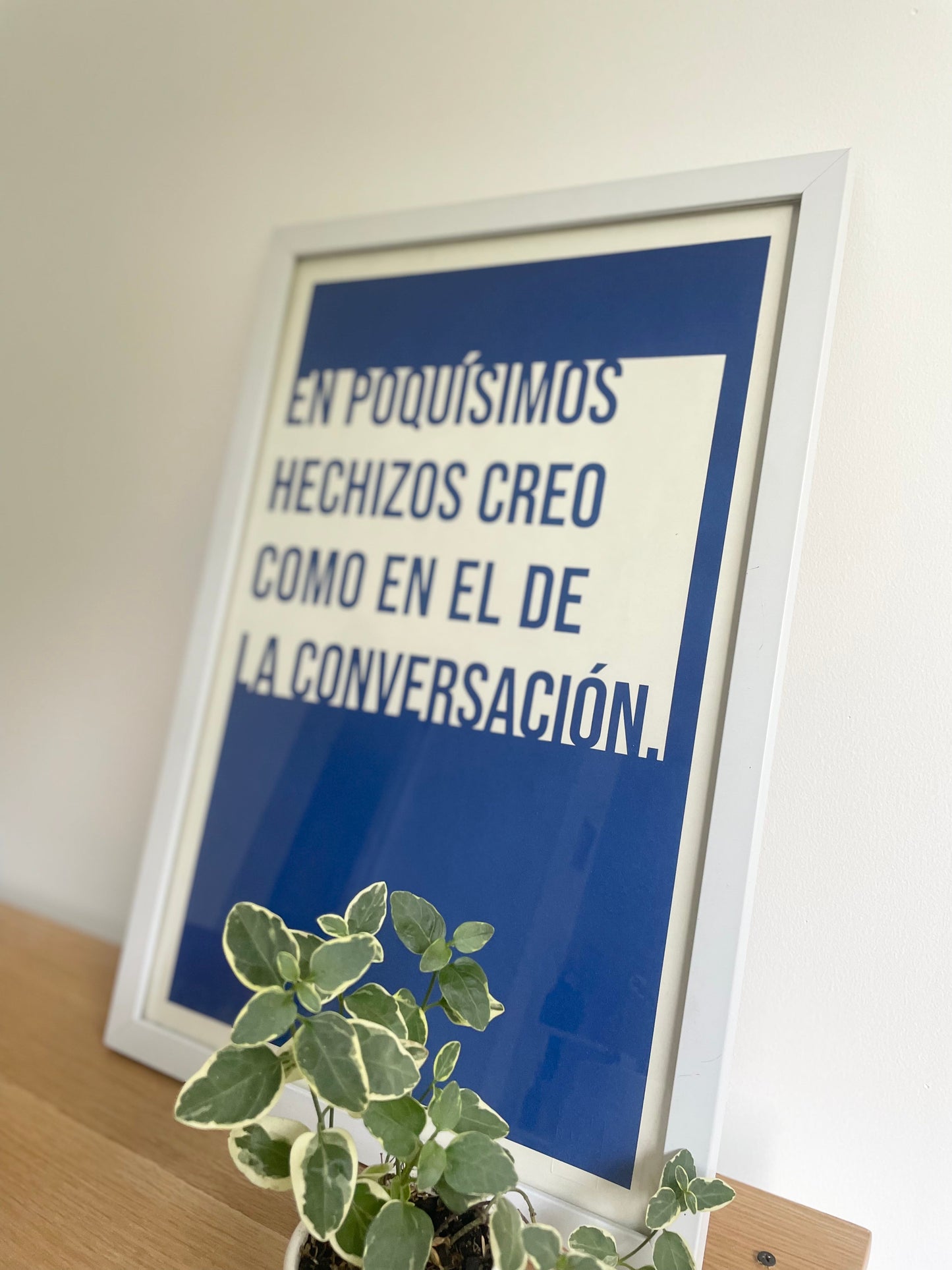 Conversación azul